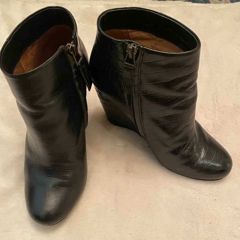 Joie Dalton Bootie